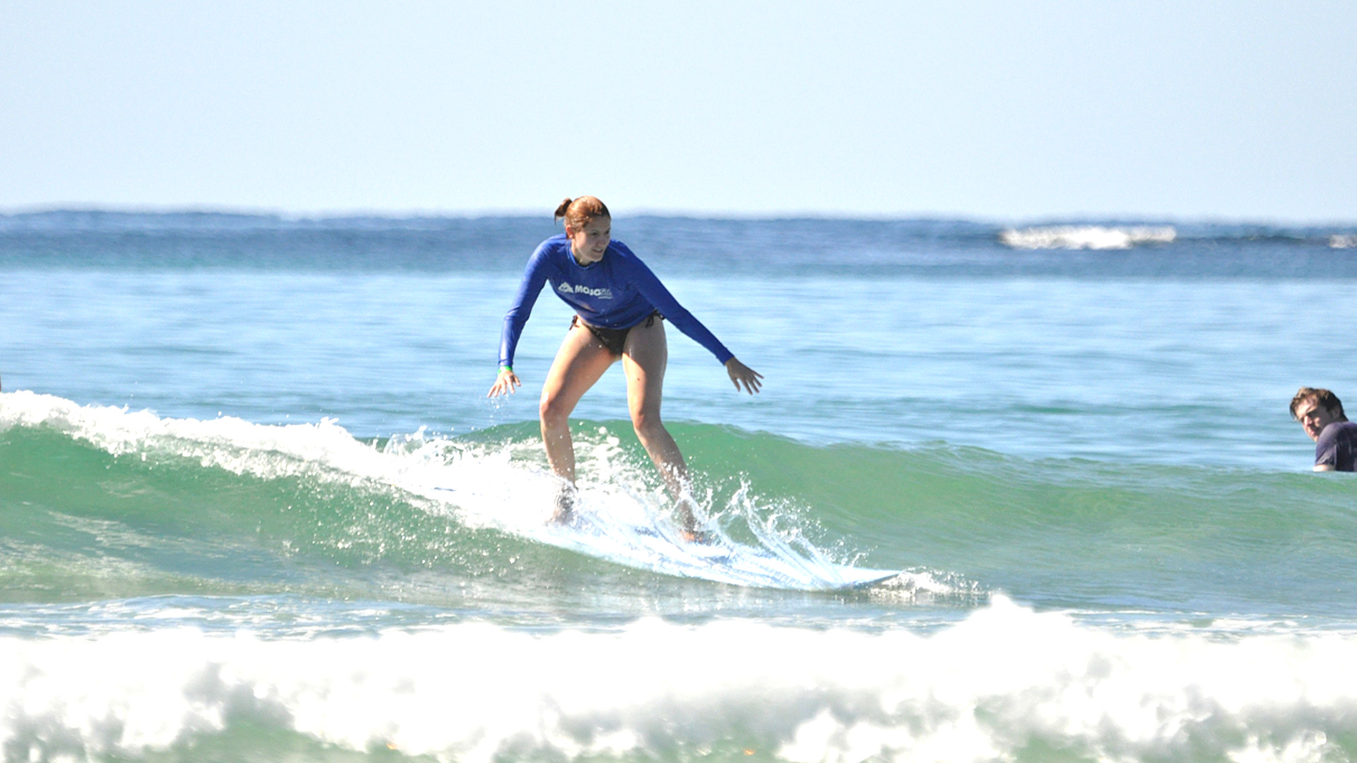 Surfen lernen (Foto: Mojo Surf)